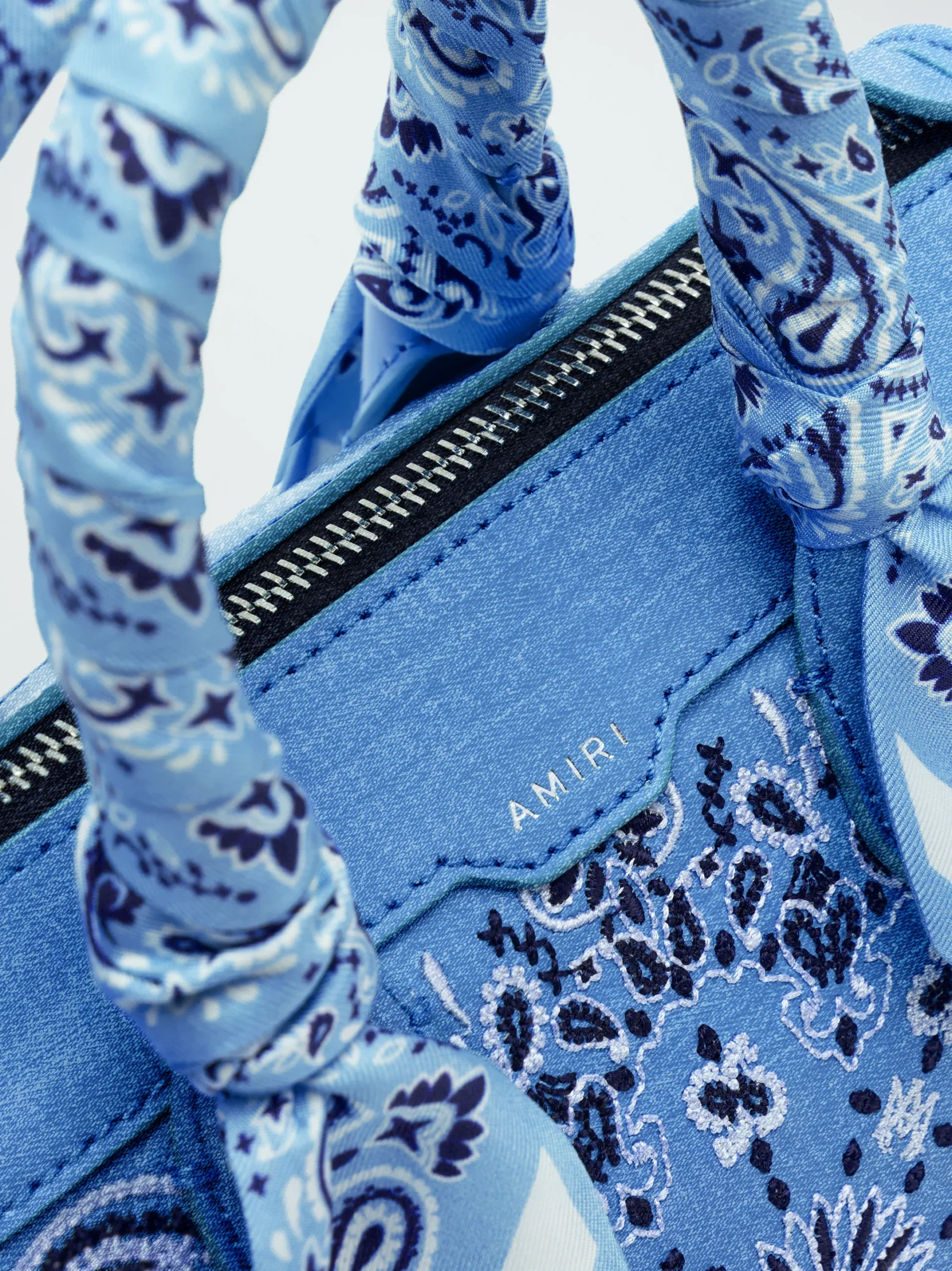 MICRO TRIANGLE BAG NATURAL DENIM
