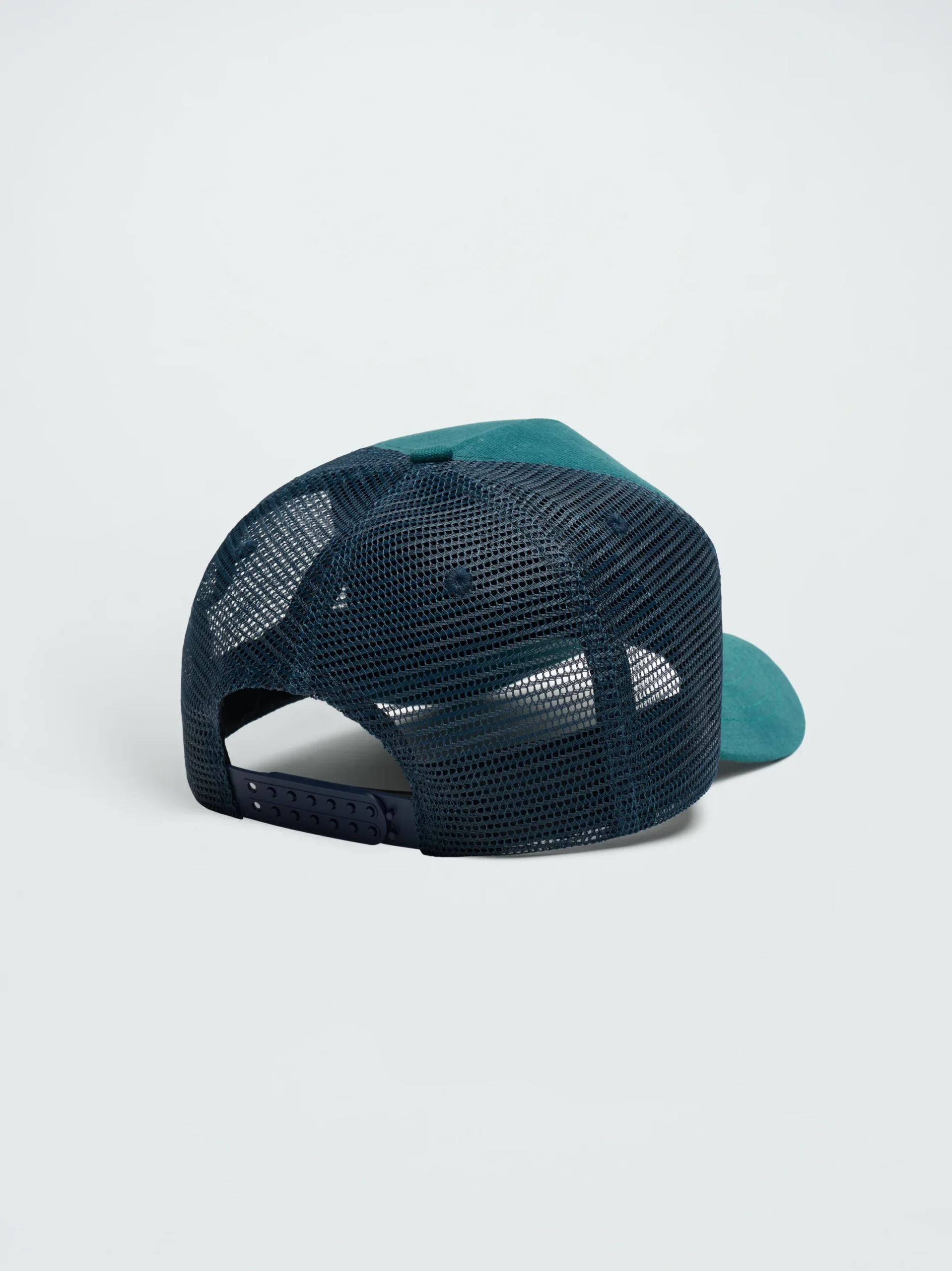 MA TRUCKER HAT TEAL