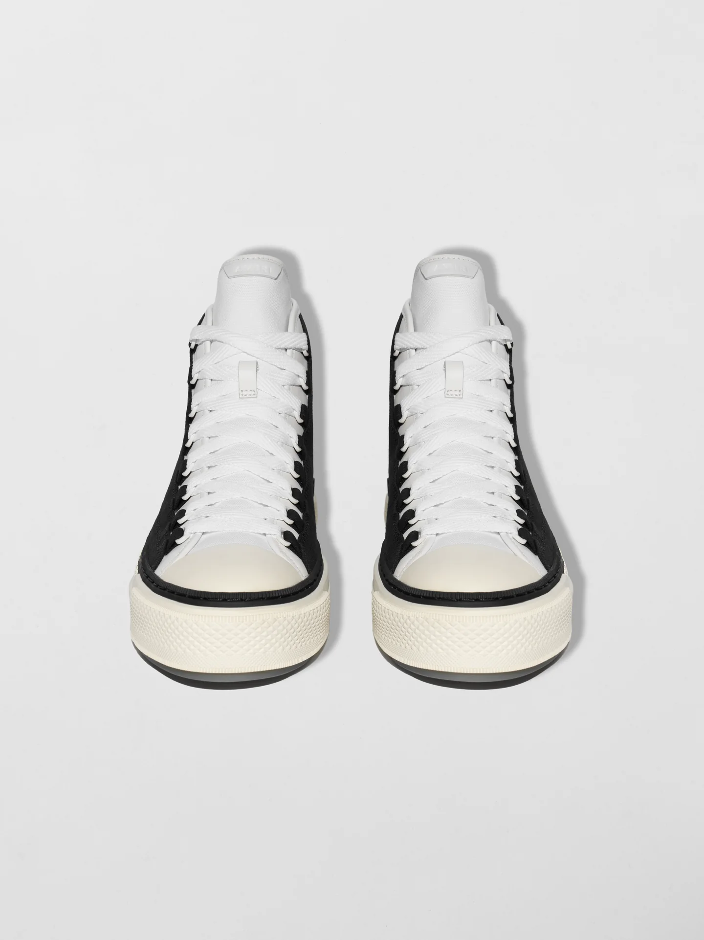 court-hi-black_white-2