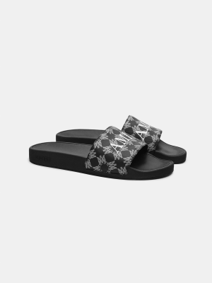 ma-quad-canvas-pool-slide-black-1