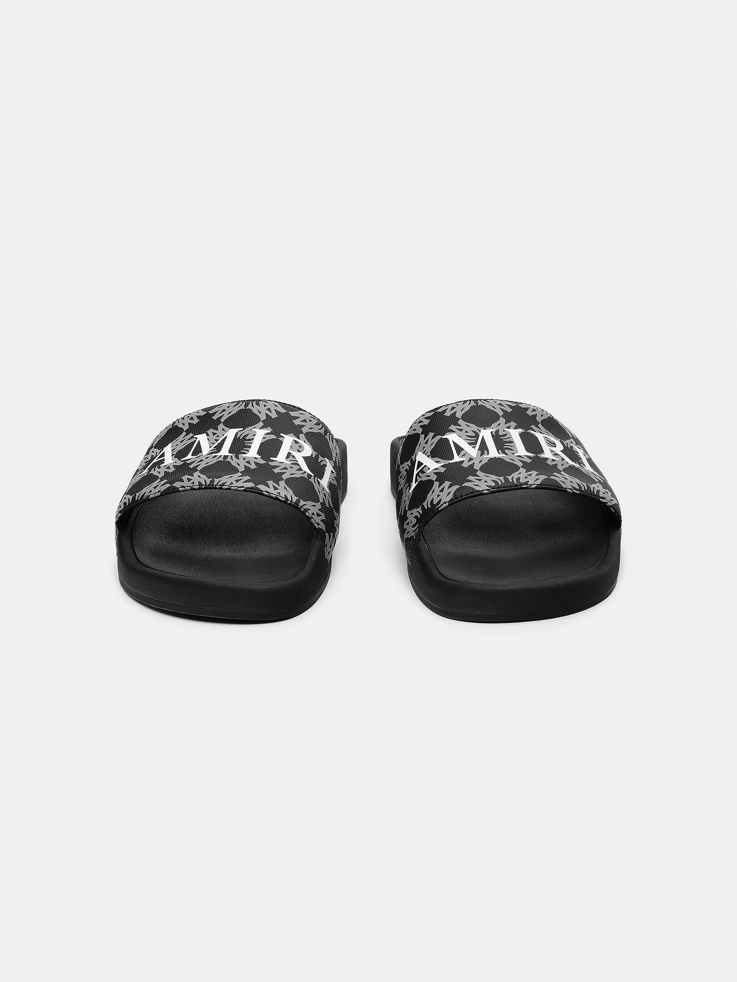 ma-quad-canvas-pool-slide-black-2