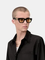 venice-sunglasses-black-yellow-1
